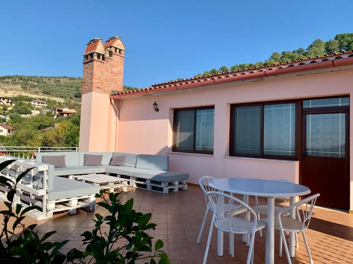 Apartahotel Guesthouse Villa Rosa Berat