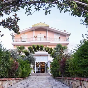 https://restorant-halal-il-tramonto.hotels-in-tirana.com
