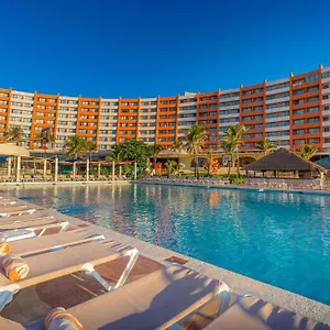 https://crown-paradise-club-cancun.quintano-roohotels.com